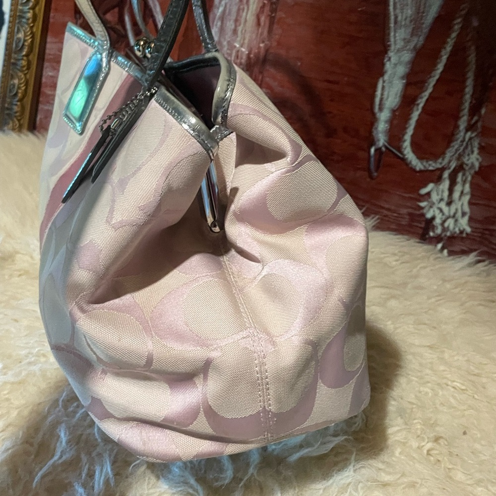 Coach Kiss Lock 3 section bag - Picture 13 of 13
